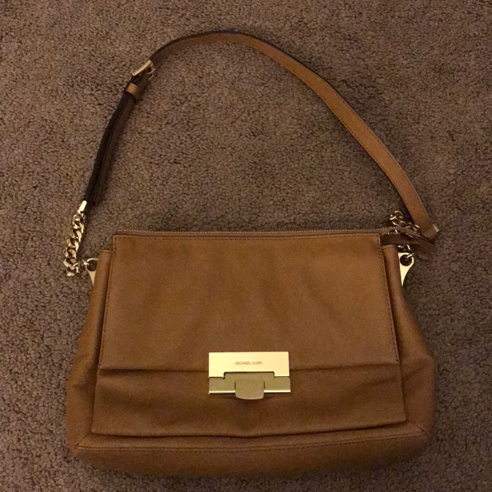 Michael Kors should bag in tan